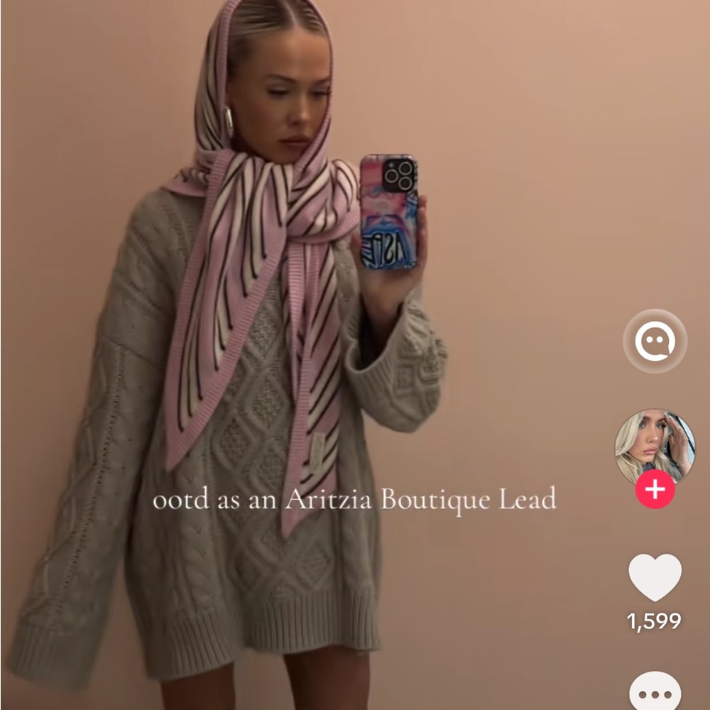 NWTS princess polly Gigi sweater in cloud XXS